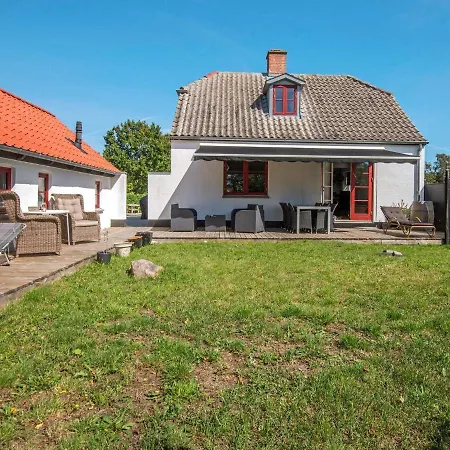 6 Person Holiday In